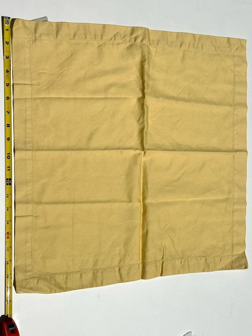 6 New Pottery Barn Classic Hotel Dinner Napkins - Yellow